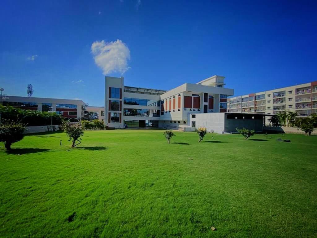 Hotel The King'S Meadows Golhalli Exterior foto