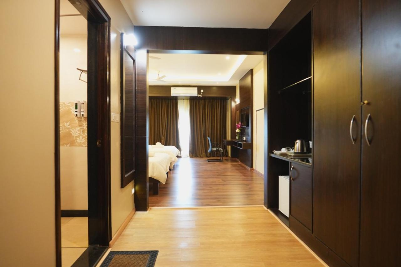 Hotel The King'S Meadows Golhalli Exterior foto