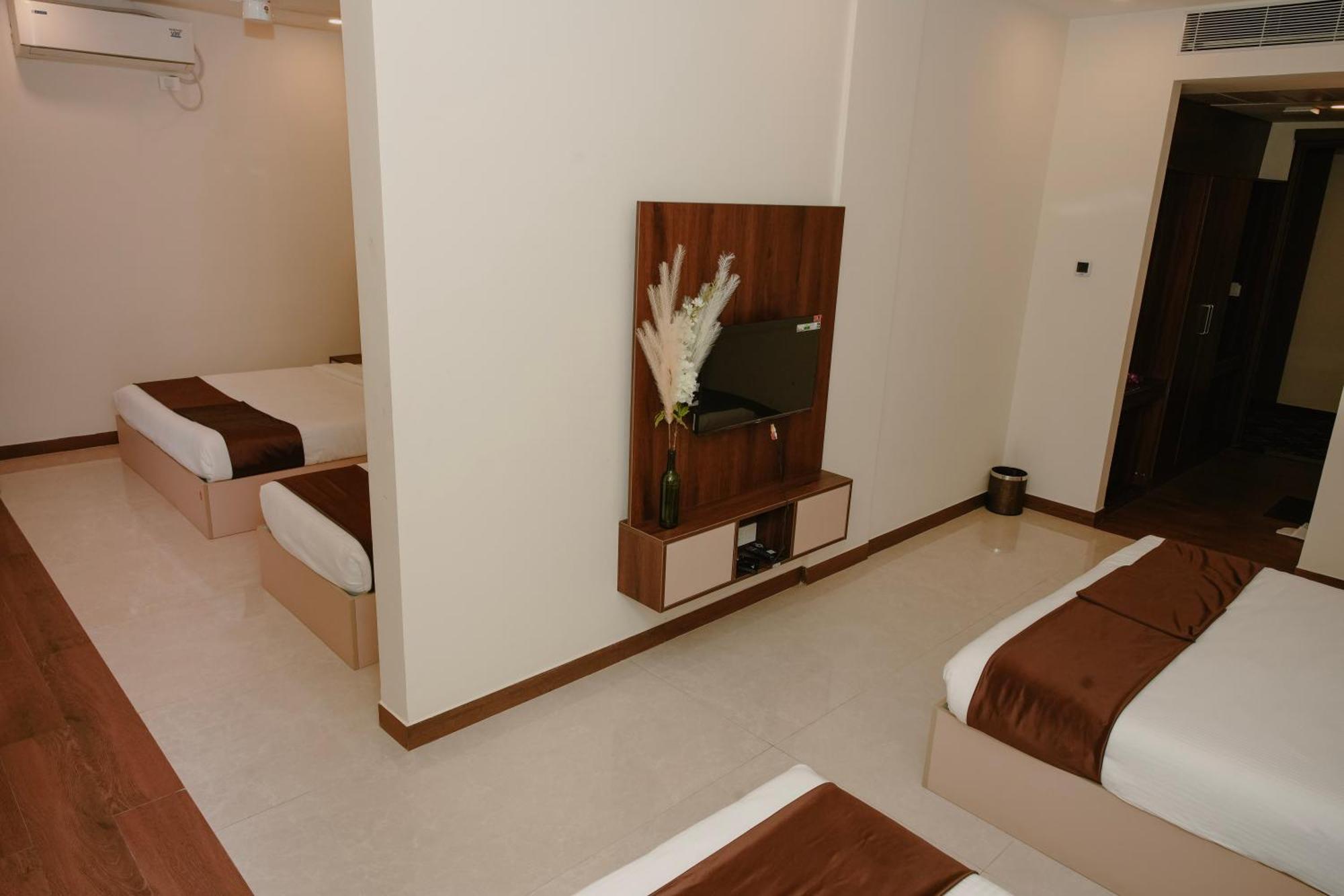 Hotel The King'S Meadows Golhalli Exterior foto