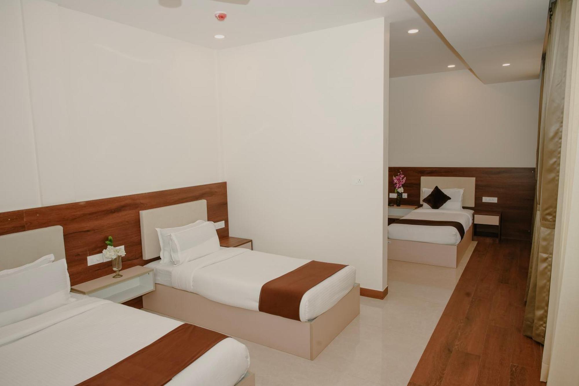 Hotel The King'S Meadows Golhalli Exterior foto