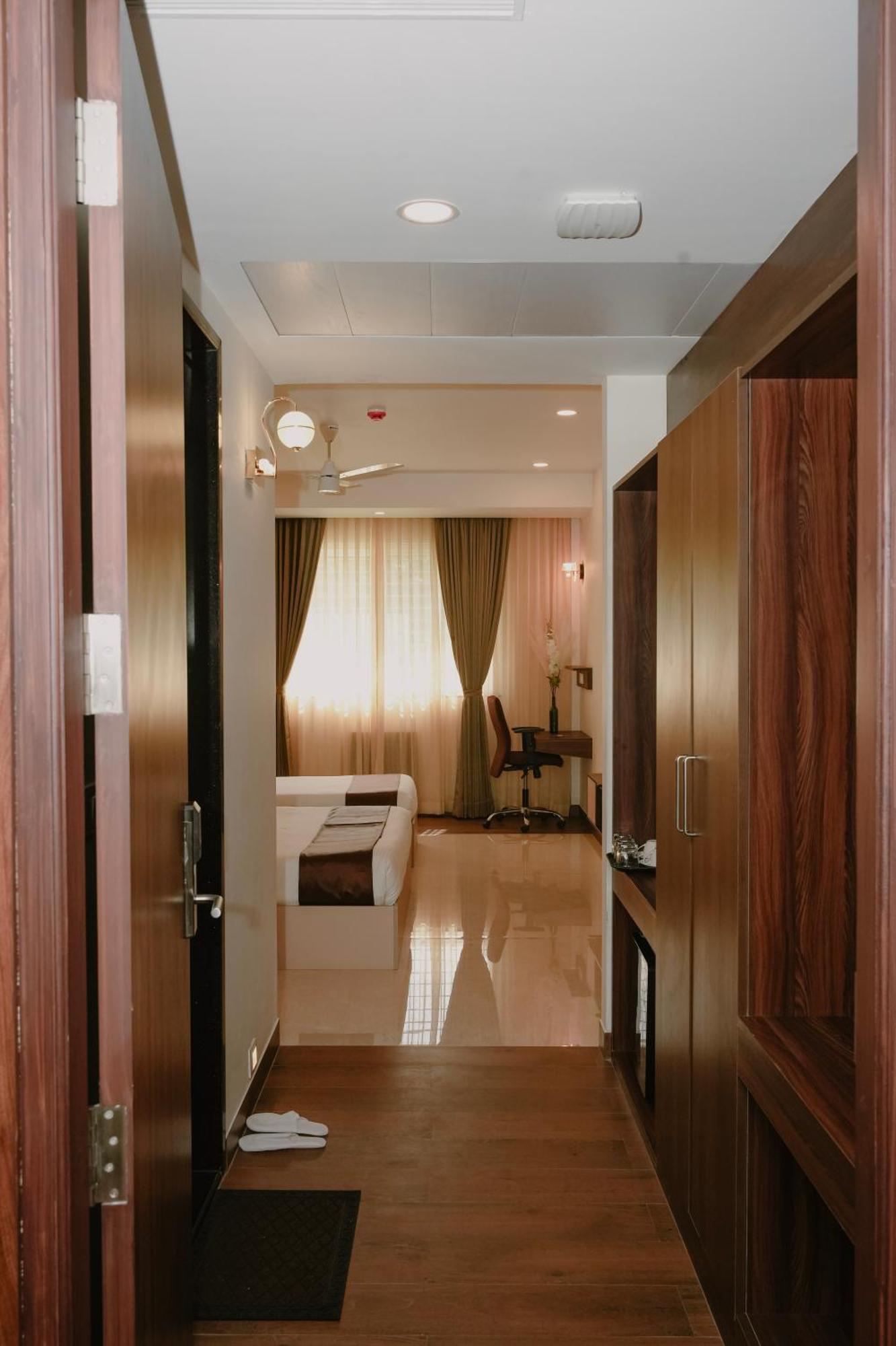 Hotel The King'S Meadows Golhalli Exterior foto