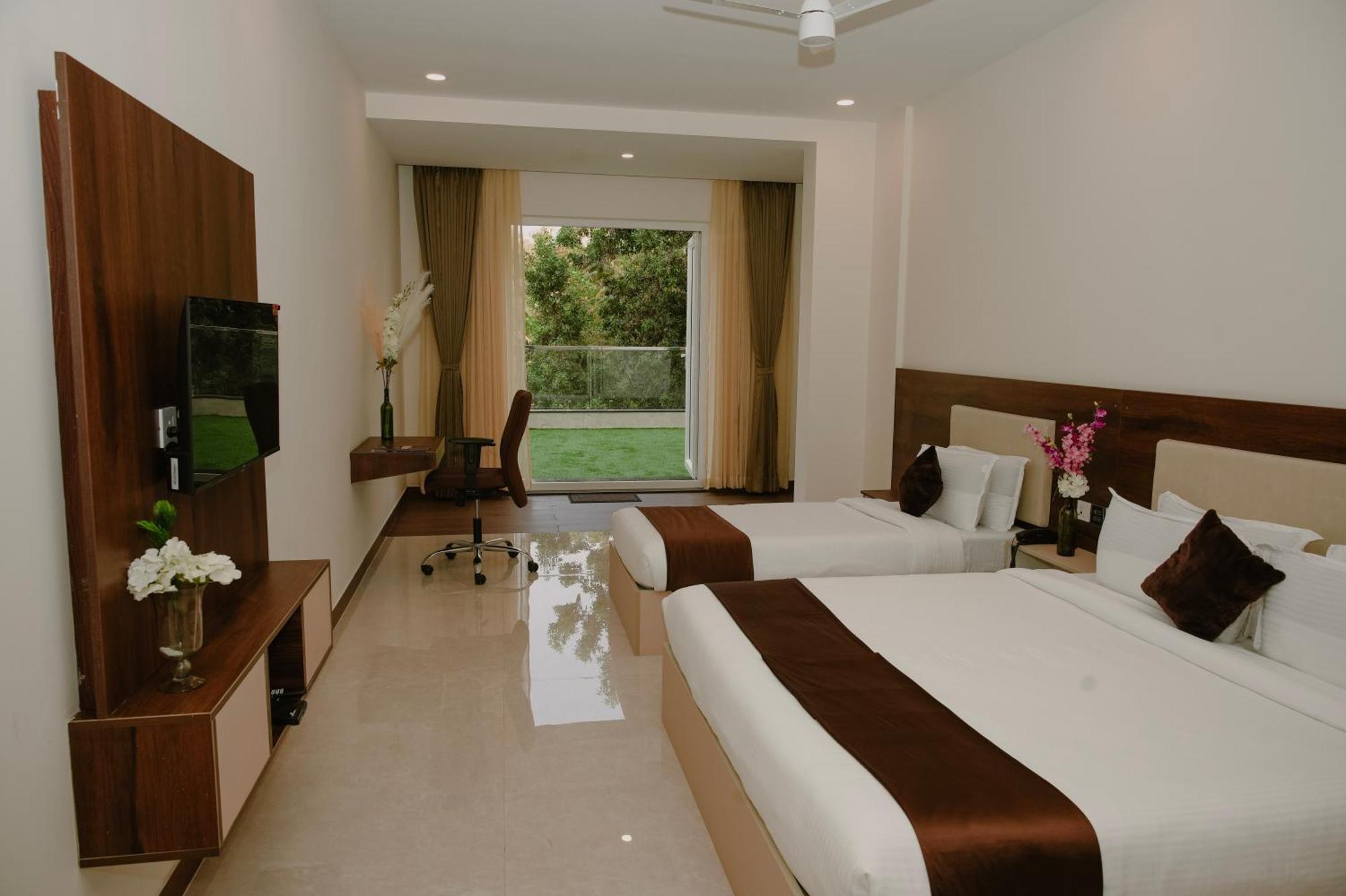 Hotel The King'S Meadows Golhalli Exterior foto